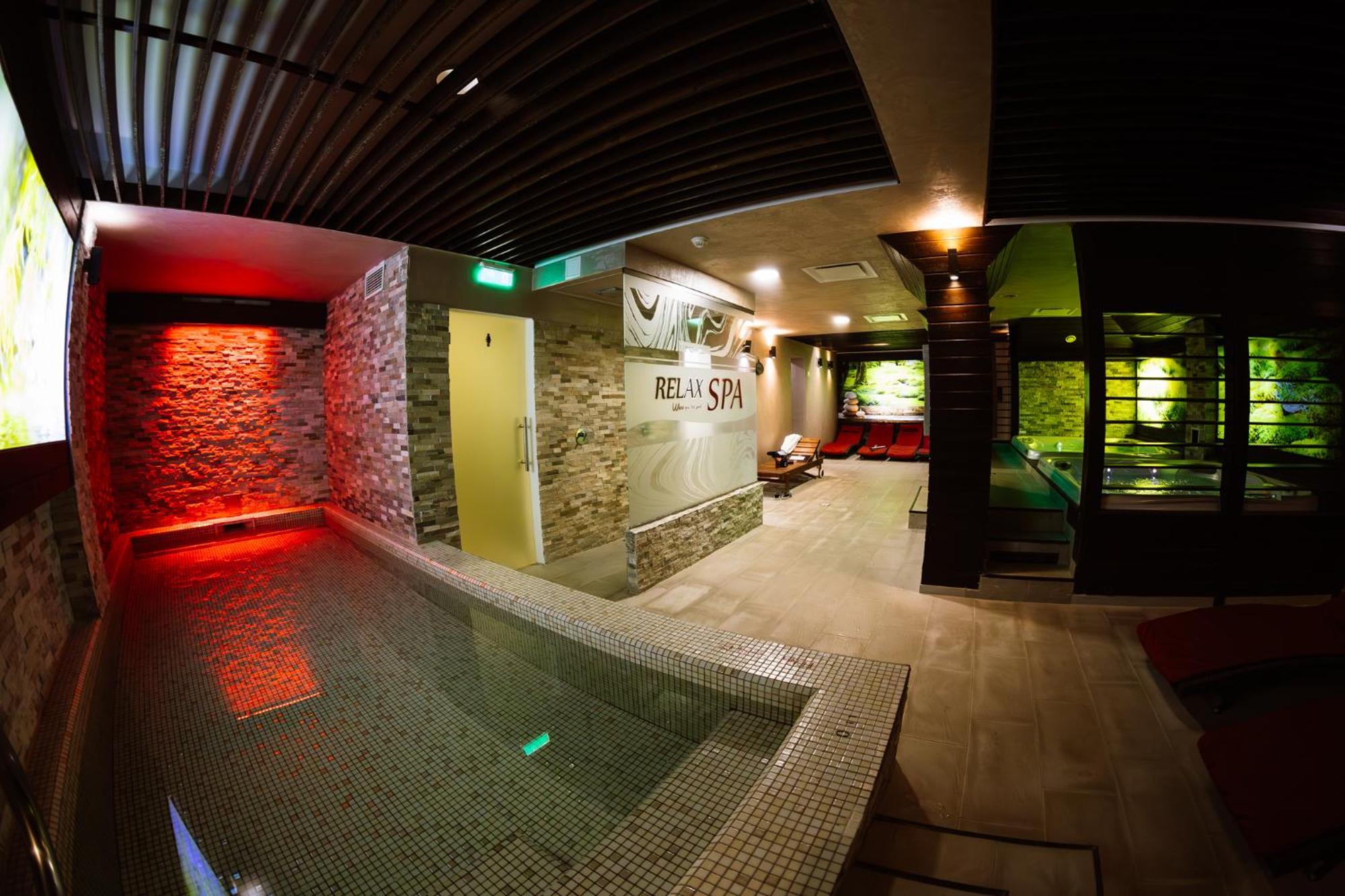 Hotel Relax Sovata Bagian luar foto